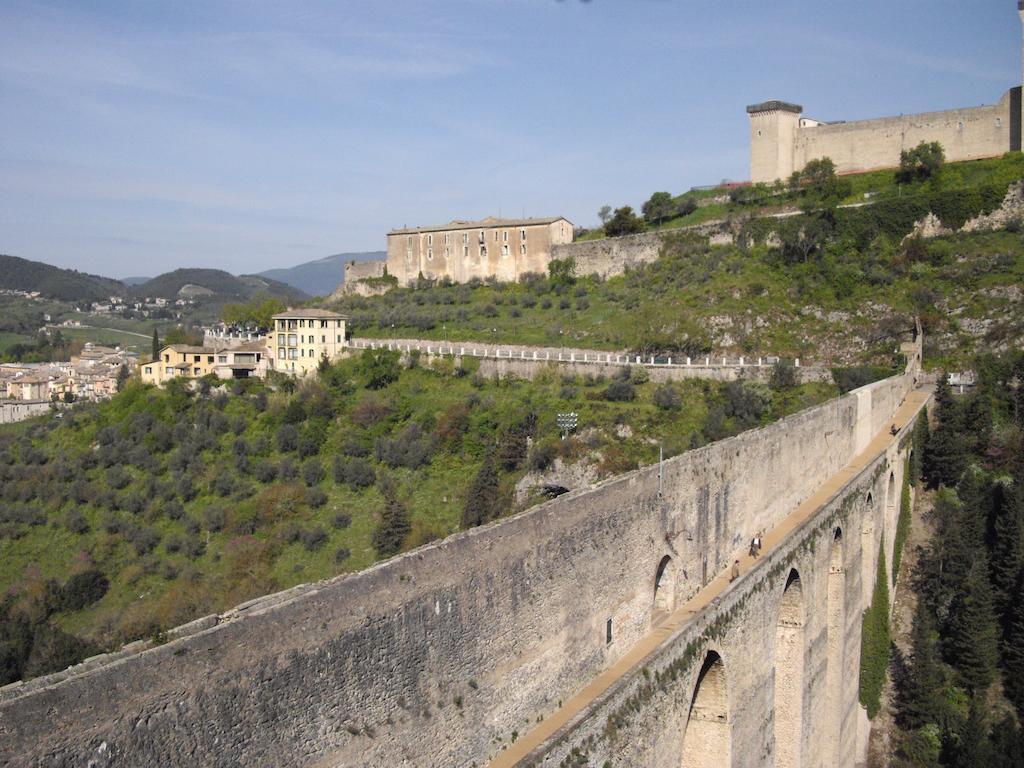 Hotel Gattapone Spoleto Exterior photo